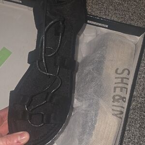 SHEIN Black Lace-Up Gladiator Sandals